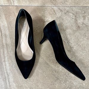 Suede leather black kitty heel pumps